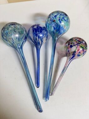 Hand-Blown Glass Garden Watering Globes - Blue & Pink Speckled